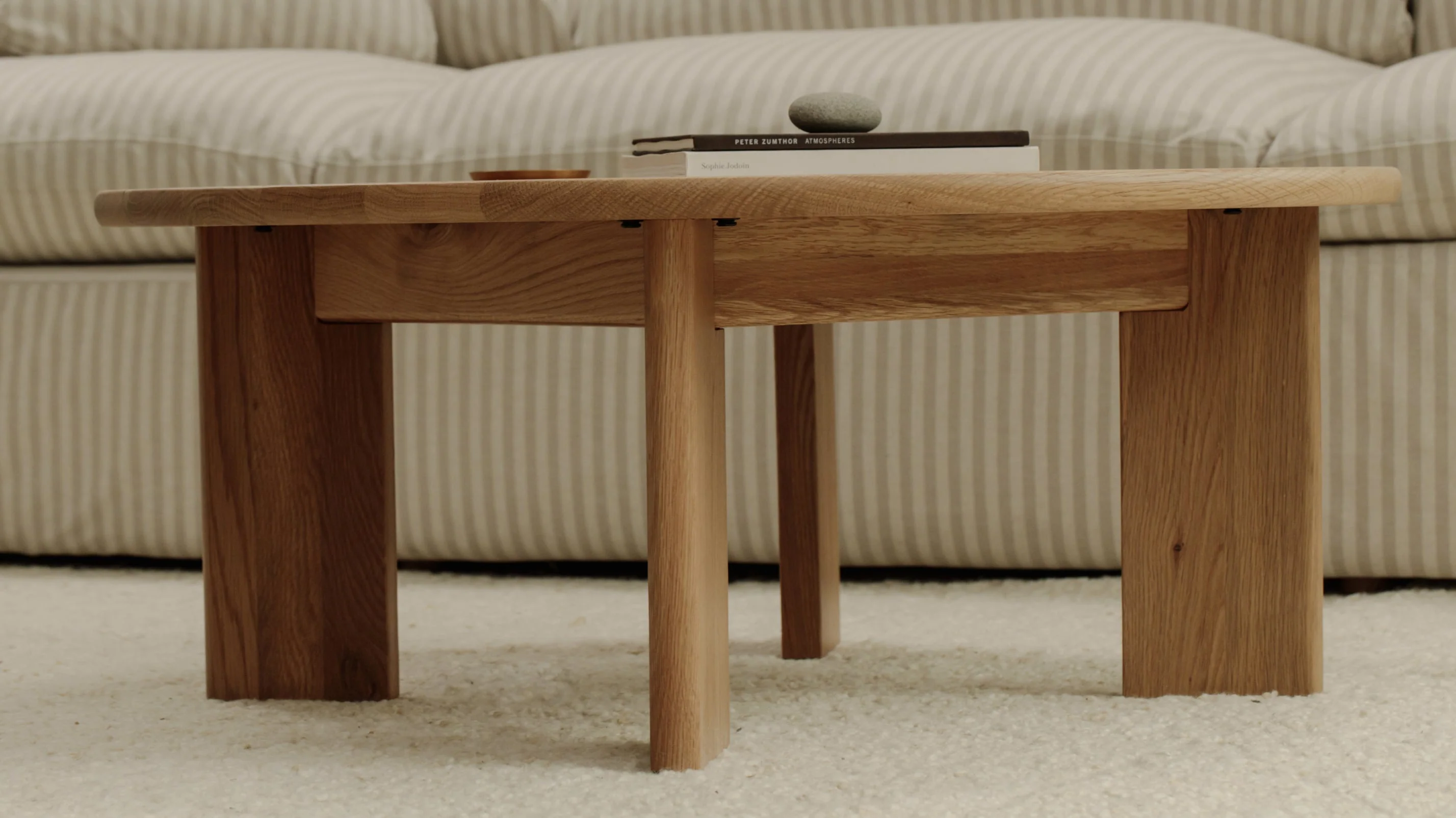 Frame Round Coffee Table, Regular, Oak - Image 4