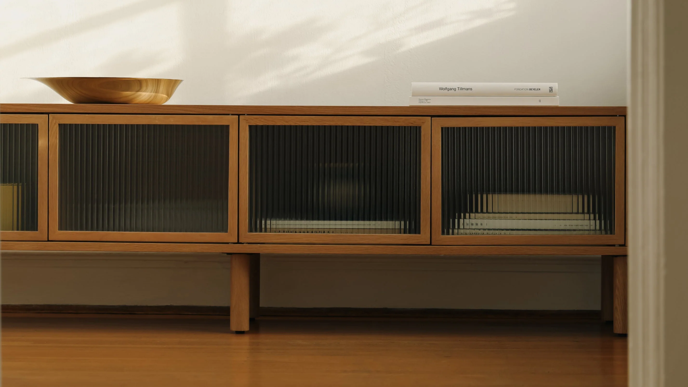 Showcase Media Unit, White Oak - Image 4
